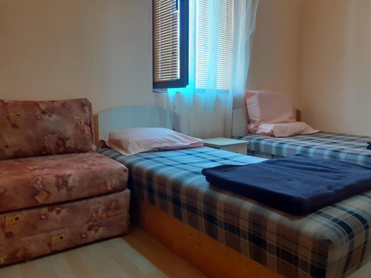 Guest House Edelvais Dve Mogili Exteriér fotografie